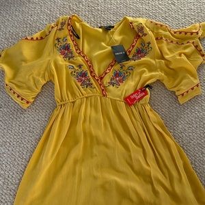 BEAUTIFUL YELLOW FLORAL DRESS